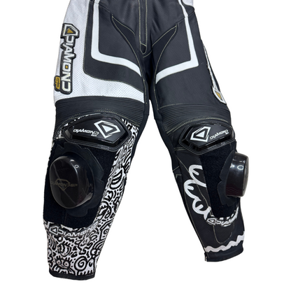 TRAJE PERSONALIZADO - PIEL DE VACA