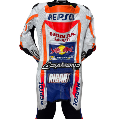 TRAJE PERSONALIZADO - PIEL DE CANGURO