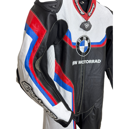 TRAJE PERSONALIZADO - PIEL DE VACA