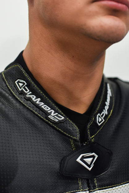 TRAJE PERSONALIZADO - PIEL DE CANGURO